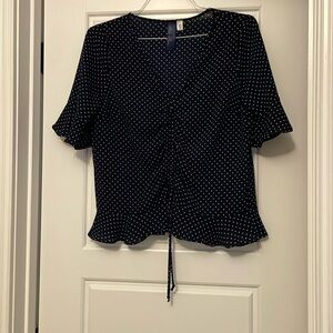 Francesca’s blue polka dot ruching tie top size US medium